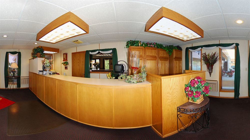 Econo Lodge Wall Exterior photo